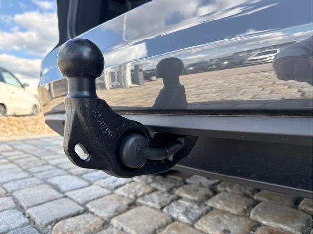 Volkswagen / Touran / Grau / / / 