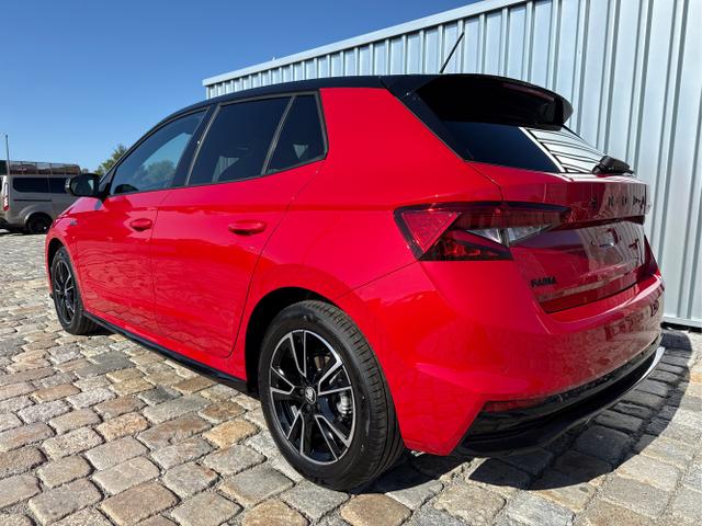 Skoda / Fabia / Rot / / / 