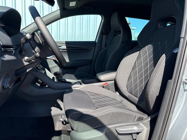 Skoda / Karoq / Grau / / / , Beispielbilder, ggf. teilweise mit Sonderausstattung