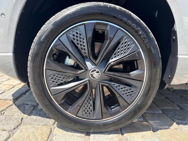 Skoda / Karoq / Grau / / / , Beispielbilder, ggf. teilweise mit Sonderausstattung
