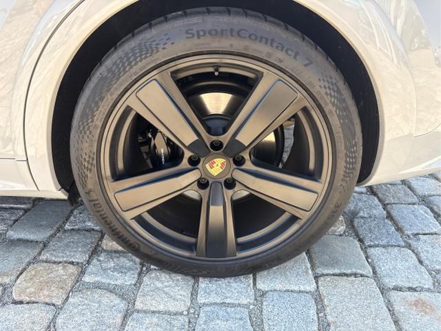 Porsche / Cayenne / Beige / / / 