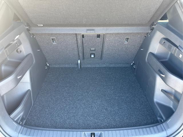 Skoda / Elroq / Silber / / / , Beispielbilder, ggf. teilweise mit Sonderausstattung