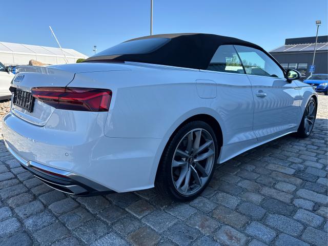 Audi / A5 Cabriolet / Wei&szlig; / / / 