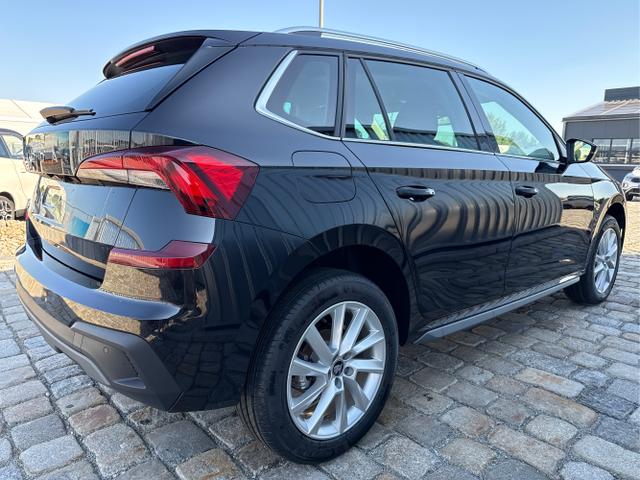 Skoda / Kamiq / Schwarz / / / 130 Jahre Premium Edition 1.5 TSI 150 PS DSG Anh&auml;ngerkupplung-AppleCarPlay-AndroidAuto-Winterpaket-Alcantara-DAB-Tempomat-Totwinkelassist-Kamera-SunSet-el.Heckklappe-17''Alu, Beispielbilder, ggf. teilweise mit Sonderausstattung