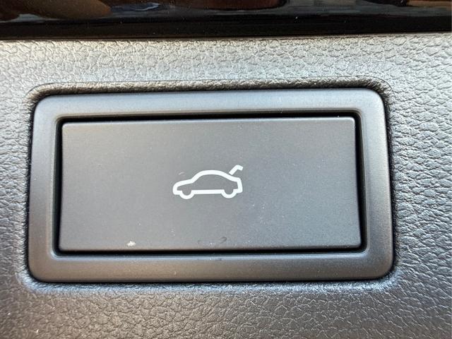 Skoda / Kamiq / Schwarz / / / 130 Jahre Premium Edition 1.5 TSI 150 PS DSG Anh&auml;ngerkupplung-AppleCarPlay-AndroidAuto-Winterpaket-Alcantara-DAB-Tempomat-Totwinkelassist-Kamera-SunSet-el.Heckklappe-17''Alu, Beispielbilder, ggf. teilweise mit Sonderausstattung