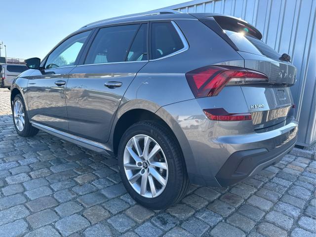 Skoda / Kamiq / Grau / / / 130 Jahre Premium Edition 1.5 TSI 150 PS DSG Anh&auml;ngerkupplung-AppleCarPlay-AndroidAuto-Winterpaket-Alcantara-DAB-Tempomat-Totwinkelassist-Kamera-SunSet-el.Heckklappe-17''Alu-Sofort, Beispielbilder, ggf. teilweise mit Sonderausstattung