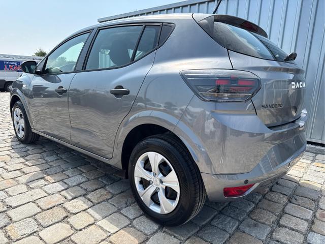 Dacia / Sandero / Grau / / / 