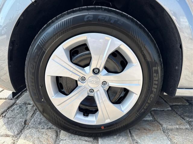 Dacia / Sandero / Grau / / / 