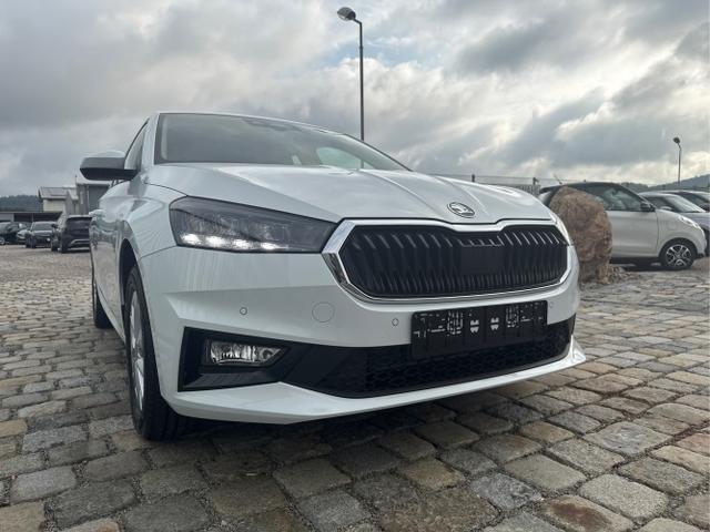Skoda / Fabia / Wei&szlig; / / / , Beispielbilder, ggf. teilweise mit Sonderausstattung
