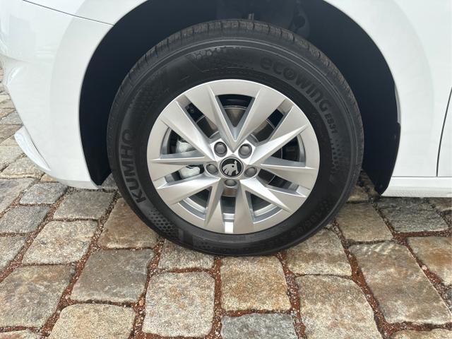 Skoda / Fabia / Wei&szlig; / / / , Beispielbilder, ggf. teilweise mit Sonderausstattung
