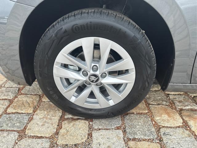 Skoda / Fabia / Grau / / / 130 Jahre 1.0 MPI 80 PS-Virtuelles Cockpit-AppleCarplay-Android-Auto-LED-Klima-Tempomat-R&uuml;ckfahrkamera-DAB-SHZ-15 Alu-sofort, Beispielbilder, ggf. teilweise mit Sonderausstattung