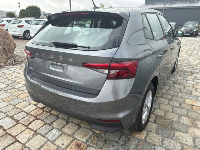 Skoda Fabia - 130 Jahre 1.0 MPI 80 PS-Virtuelles Cockpit-AppleCarplay-Android-Auto-LED-Klima-Tempomat-R&uuml;ckfahrkamera-DAB-SHZ-15" Alu-sofort