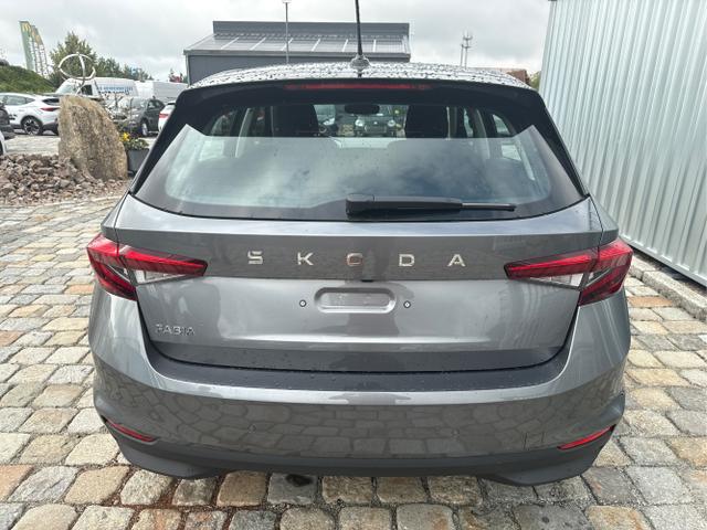 Skoda / Fabia / Grau / / / 130 Jahre 1.0 MPI 80 PS-Virtuelles Cockpit-AppleCarplay-Android-Auto-LED-Klima-Tempomat-R&uuml;ckfahrkamera-DAB-SHZ-15 Alu-sofort, Beispielbilder, ggf. teilweise mit Sonderausstattung