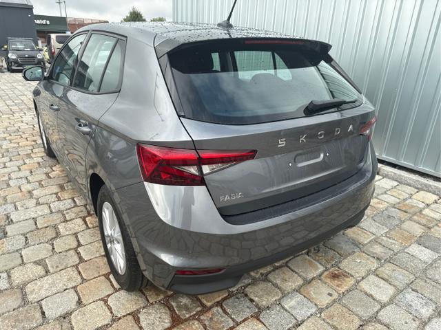 Skoda / Fabia / Grau / / / 130 Jahre 1.0 MPI 80 PS-Virtuelles Cockpit-AppleCarplay-Android-Auto-LED-Klima-Tempomat-R&uuml;ckfahrkamera-DAB-SHZ-15 Alu-sofort, Beispielbilder, ggf. teilweise mit Sonderausstattung