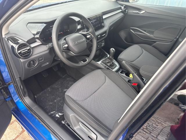 Skoda / Fabia / Blau / / / 130 Jahre 1.0 MPI 80 PS-Virtuelles Cockpit-AppleCarplay-Android-Auto-LED-Klima-Tempomat-R&uuml;ckfahrkamera-DAB-SHZ-15 Alu-sofort, Beispielbilder, ggf. teilweise mit Sonderausstattung