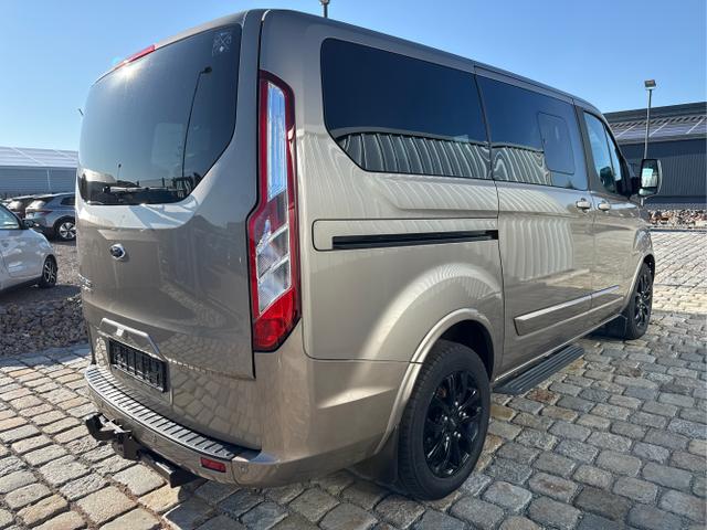 Ford / Tourneo Custom / Silber / / / 