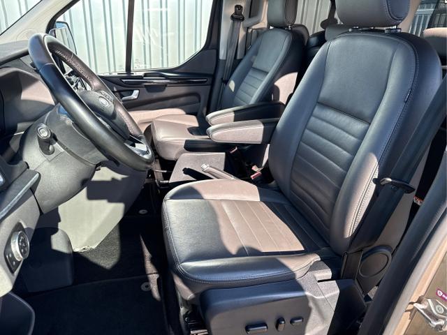 Ford / Tourneo Custom / Silber / / / 
