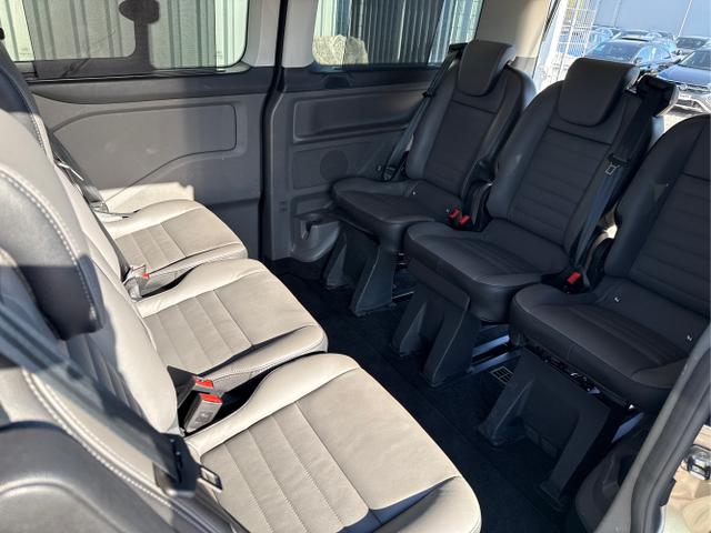 Ford / Tourneo Custom / Silber / / / 