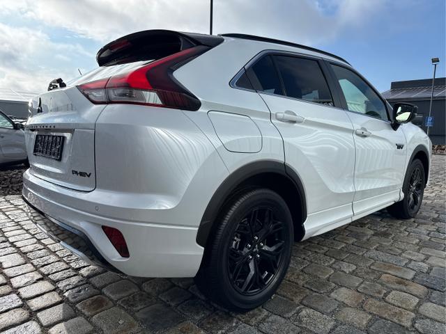 Mitsubishi / Eclipse Cross / Wei&szlig; / / / 