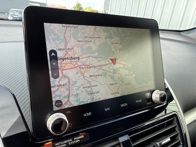 Mitsubishi / Eclipse Cross / Wei&szlig; / / / 