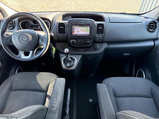 Opel / Vivaro Kasten / Grau / / / 