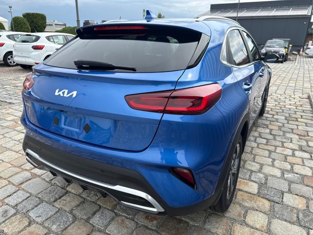 Kia / XCeed / Blau / / / STYLE MY26 1.6 T-GDI 150 PS -7DCT-Navi-SHZ-beheizbares Lenkrad-Klimaautomatik 2Zonen-LED-Kamera-PDC-16Alu-Sofort, Beispielbilder, ggf. teilweise mit Sonderausstattung