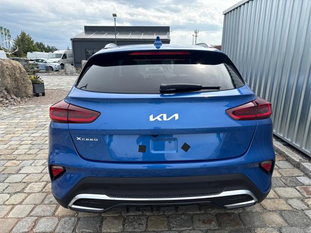 Kia / XCeed / Blau / / / STYLE MY26 1.6 T-GDI 150 PS -7DCT-Navi-SHZ-beheizbares Lenkrad-Klimaautomatik 2Zonen-LED-Kamera-PDC-16Alu-Sofort, Beispielbilder, ggf. teilweise mit Sonderausstattung