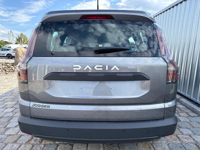 Dacia / Jogger / Grau / / / 