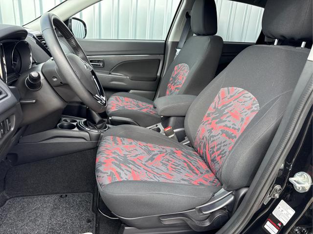 Mitsubishi / ASX / Schwarz / / / 