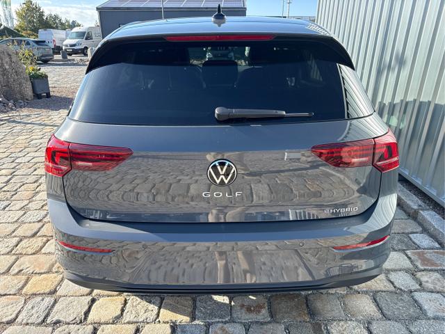 Volkswagen / Golf / Grau / / / VIII PRIME 1.5 TSI eHybrid PHEV 150 KW-Park Assist-R&uuml;ckfahrkamera-3 Zonen Climatronic-Wireless App Connect-Sofort, Beispielbilder, ggf. teilweise mit Sonderausstattung