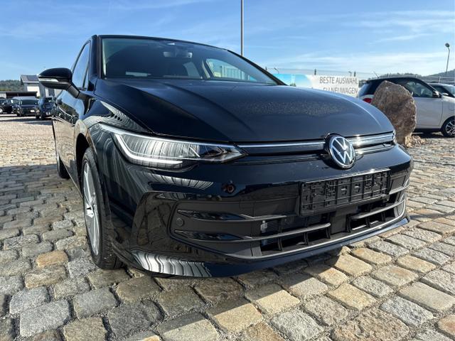 Volkswagen / Golf / Schwarz / / / VIII PRIME 1.5 TSI eHybrid PHEV 150 KW-Park Assist-R&uuml;ckfahrkamera-3 Zonen Climatronic-Wireless App Connect-Sofort, Beispielbilder, ggf. teilweise mit Sonderausstattung