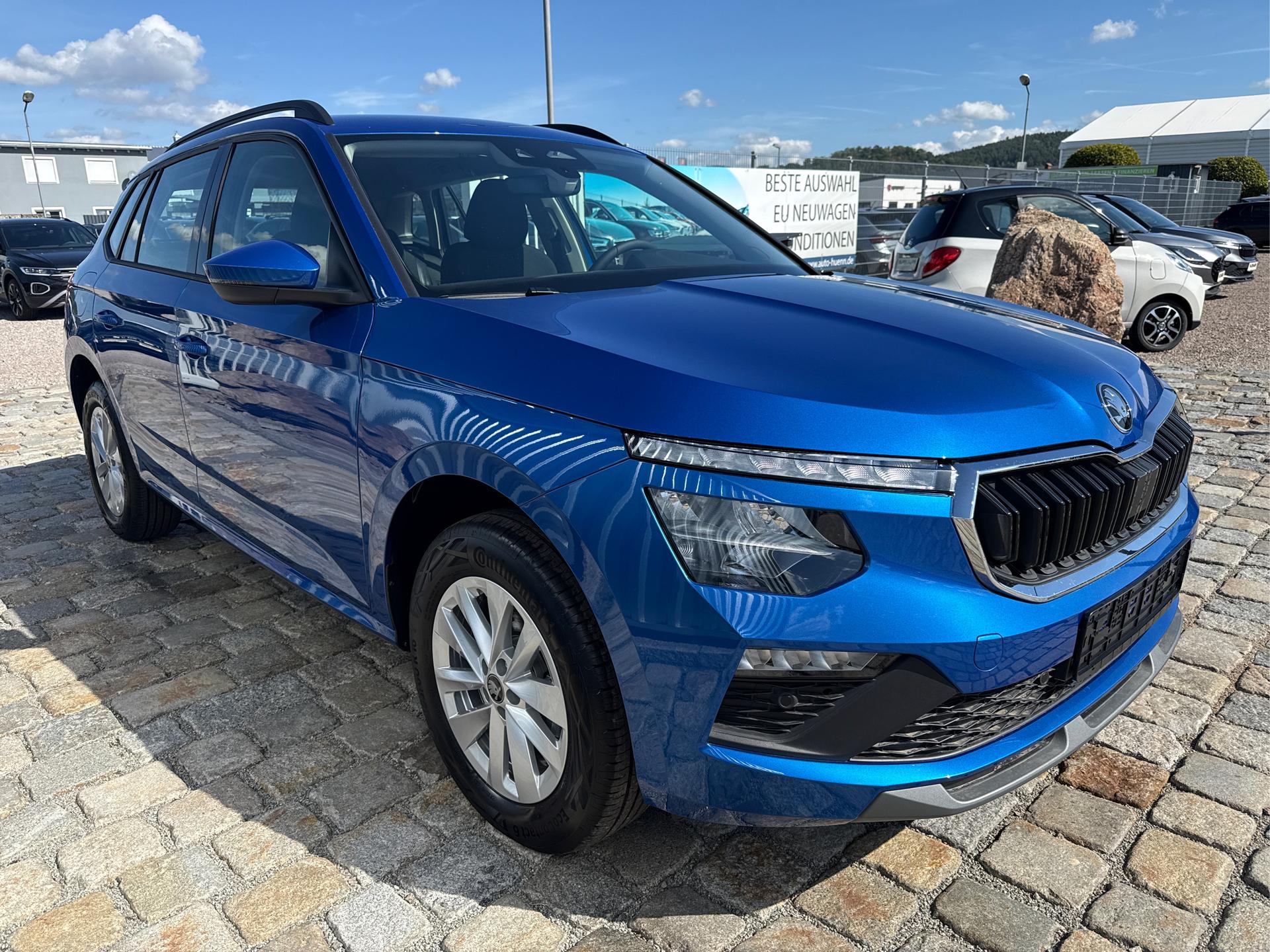 Skoda / Kamiq / Blau /  /  / 