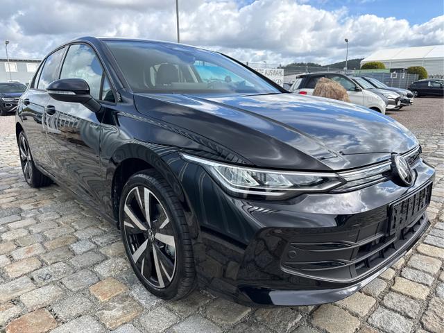 Volkswagen / Golf / Schwarz / / / 