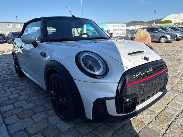 Mini / Cabrio / Wei&szlig; / / / 
