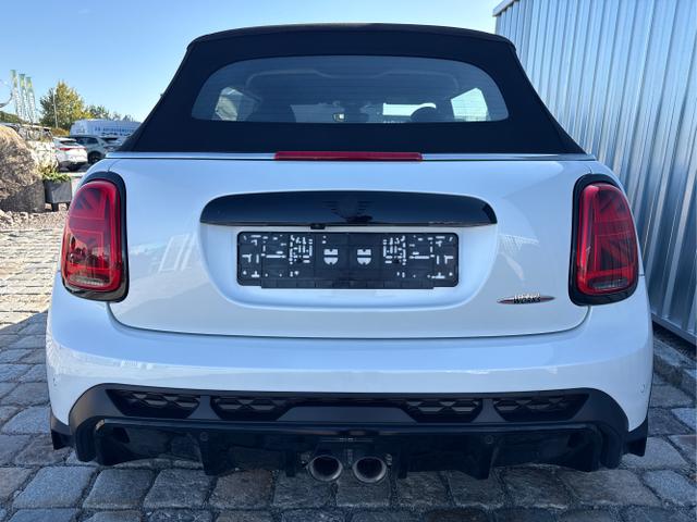 Mini / Cabrio / Wei&szlig; / / / 