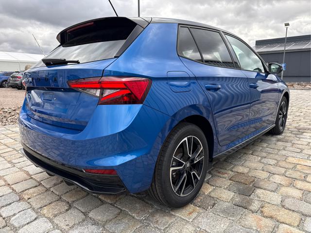 Skoda / Fabia / Blau / / / 