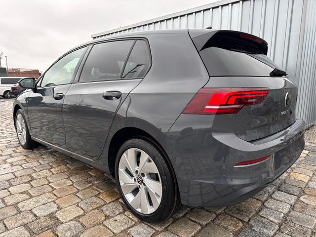 Volkswagen Golf - VIII Life 1.5 TSI-116 PS-6 Gang Schaltgetr.-USB C-AndroidAuto&AppleCarPlay-Garantie GV5-DAB-WINTERPAKET-ACC-Travel-Klima 3Zonen-SHZ-LED-PDC-Kamera-ALU17"-Sofort