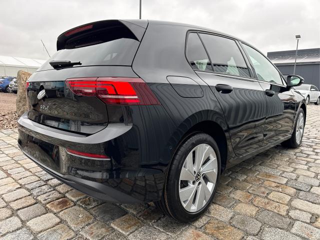 Volkswagen / Golf / Schwarz / / / 