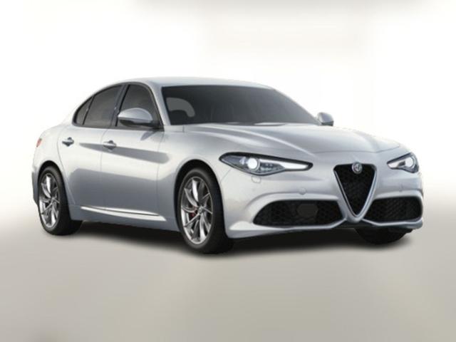 Alfa Romeo Giulia - Turbo 2.0 280 Aut Q4 Ti PanoD 19Z AssistP