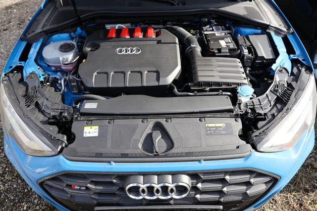 Audi S3 Limousine 310 Matrix Nav+ PanoD 19Z BlackP 