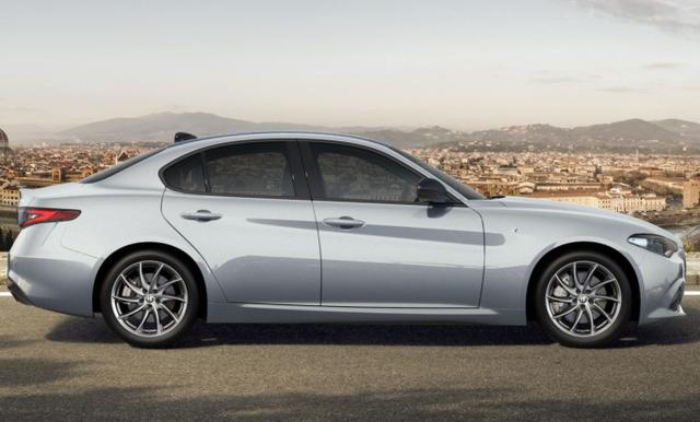 Alfa Romeo Giulia - Turbo 2.0 280 Aut Q4 Ti PanoD 19Z AssistP