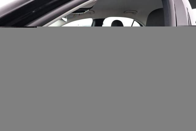 Mercedes-Benz C-Klasse C 180 Aut. LED Nav ParkAss Kam SHZ SpiegelP 17Z 