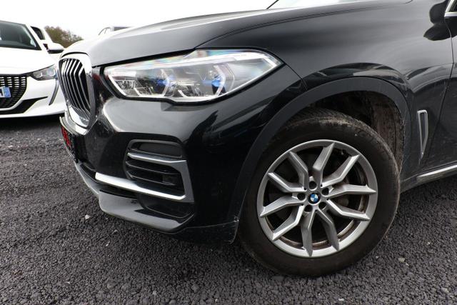 BMW X5 xDrive 40i 333 Steptr. X-Line Laser Pano HUD 