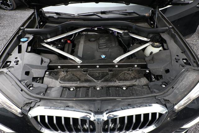 BMW X5 xDrive 40i 333 Steptr. X-Line Laser Pano HUD 