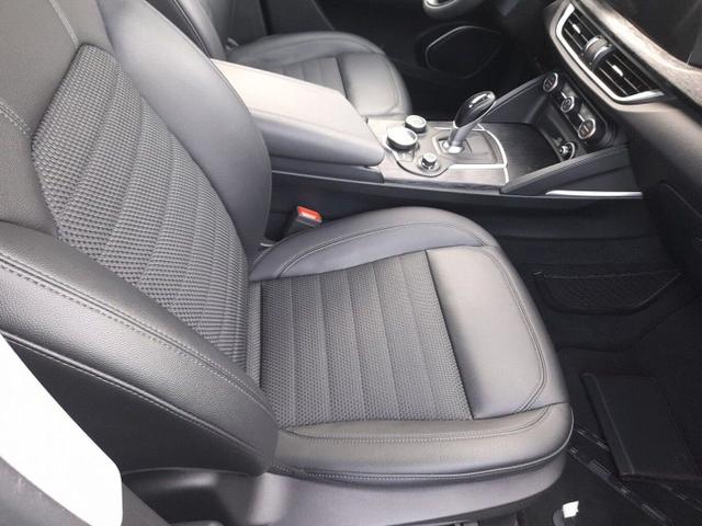 Alfa Romeo Stelvio Turbo 2.0 200 Q4 Nav elHK Kam Memory 18Z 