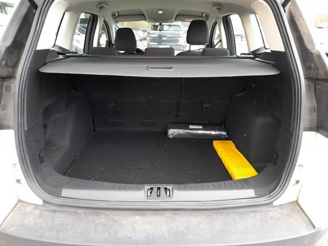 Ford Kuga Trend 1.5 EB 120 SHZ Tempomat Klima LM17Z 