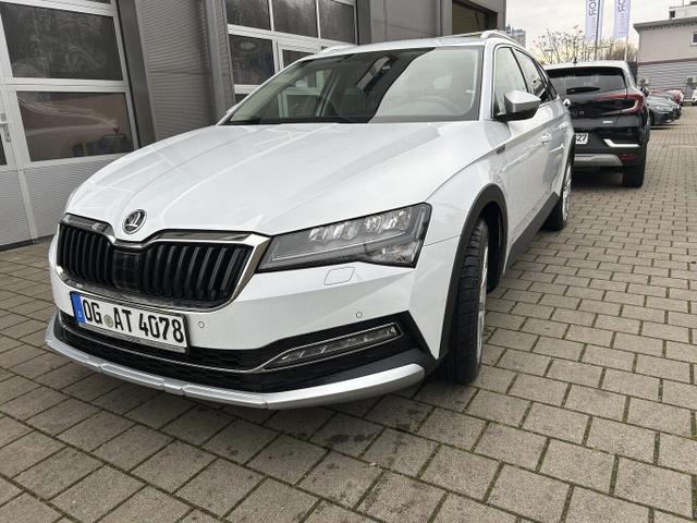 Skoda Superb Combi - Scout 200 DSG 4x4 LED Nav ACC AHK