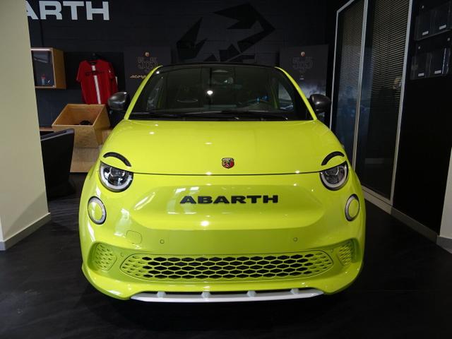 Abarth 500e 42 kWh Turismo Pano JBL Nav LED SHZ PDC360° 