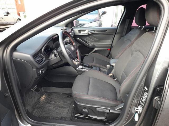 Ford Focus Turnier 1.5 EB 182 Aut. ST-Line LED Nav ACC LM18Z 