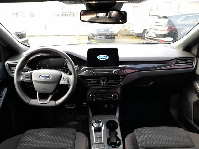 Ford Focus Turnier 1.5 EB 182 Aut. ST-Line LED Nav ACC LM18Z 